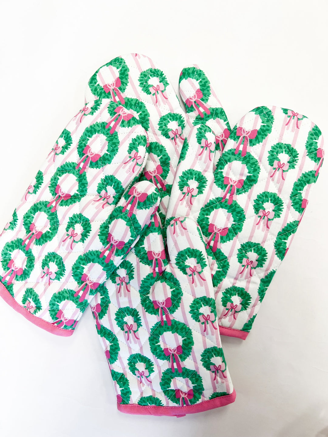 Rosy Wreath Oven Mitt