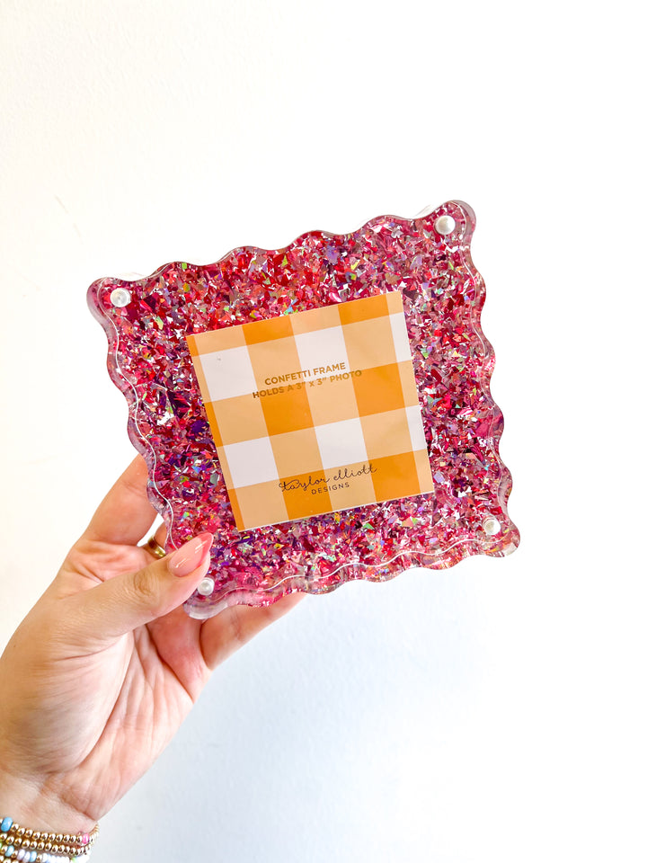 Ruffle Confetti Frame