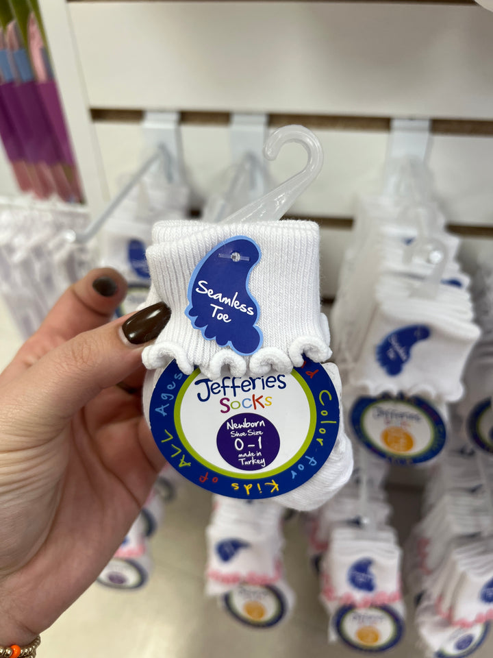 White Ruffle Trim Sock 2Pk