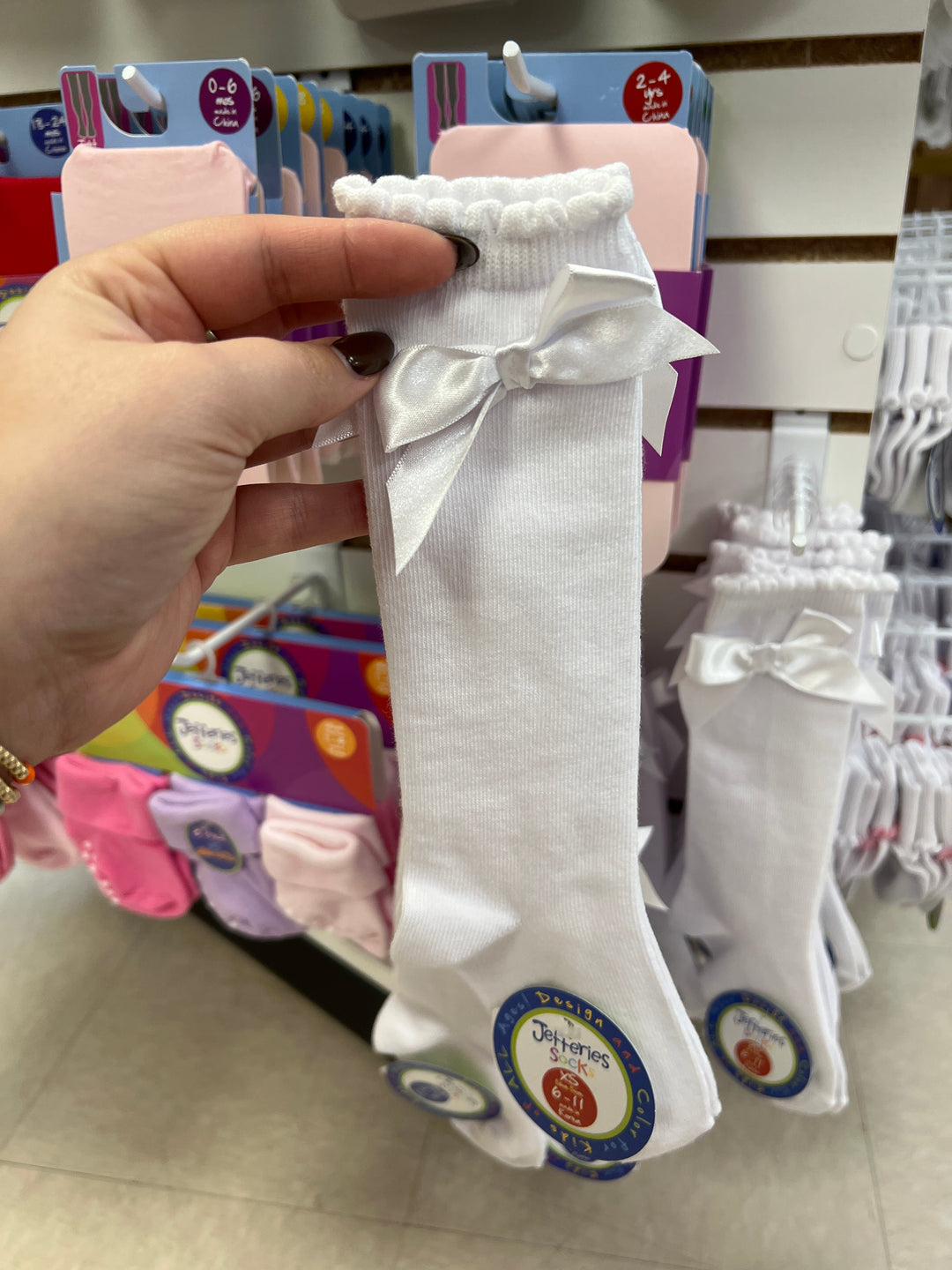 White High Knee Socks Bow Detail