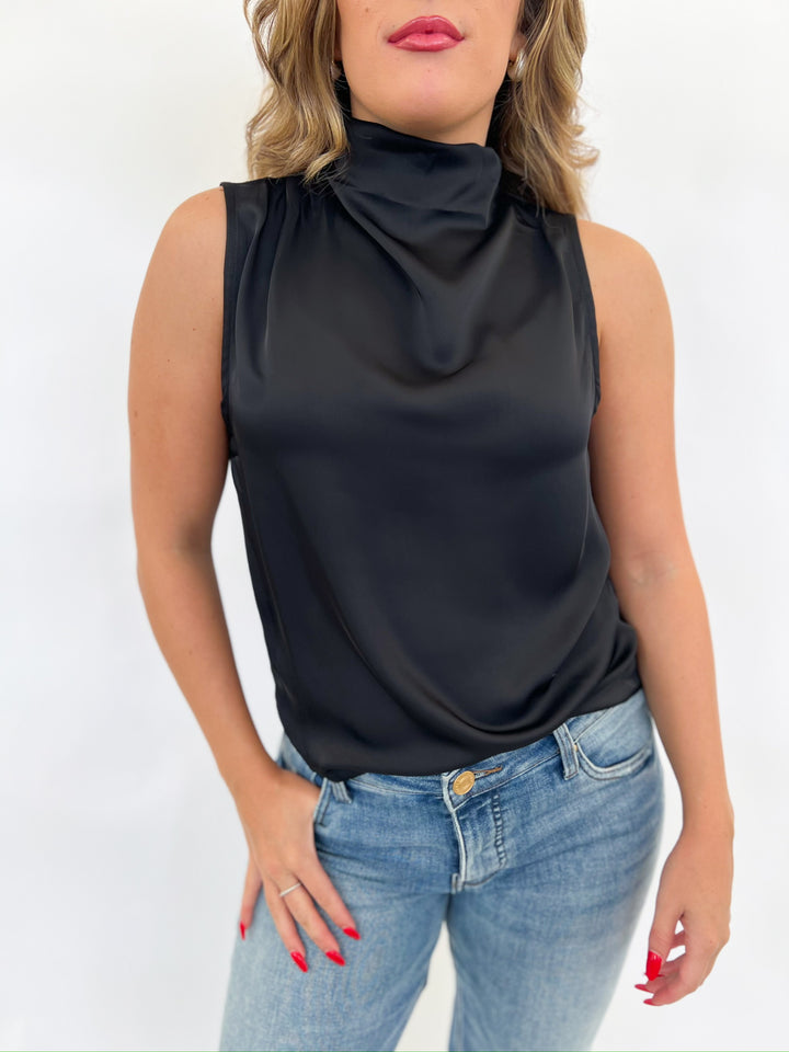 Black Vinca Top