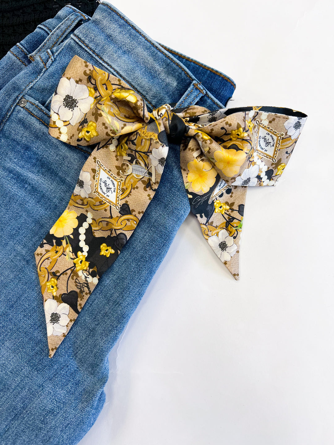 Saints Heirloom Scarflette