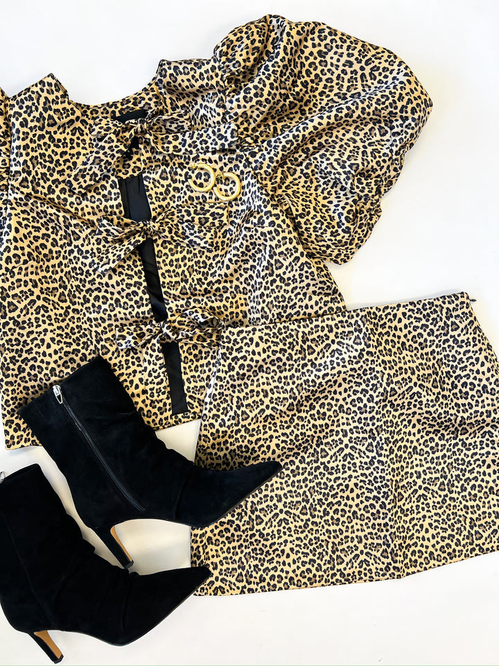 Leopard Bow Puff Sleeve Top