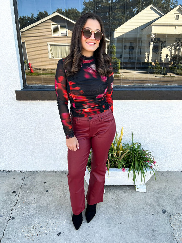 Taylore Blurry Flower Top