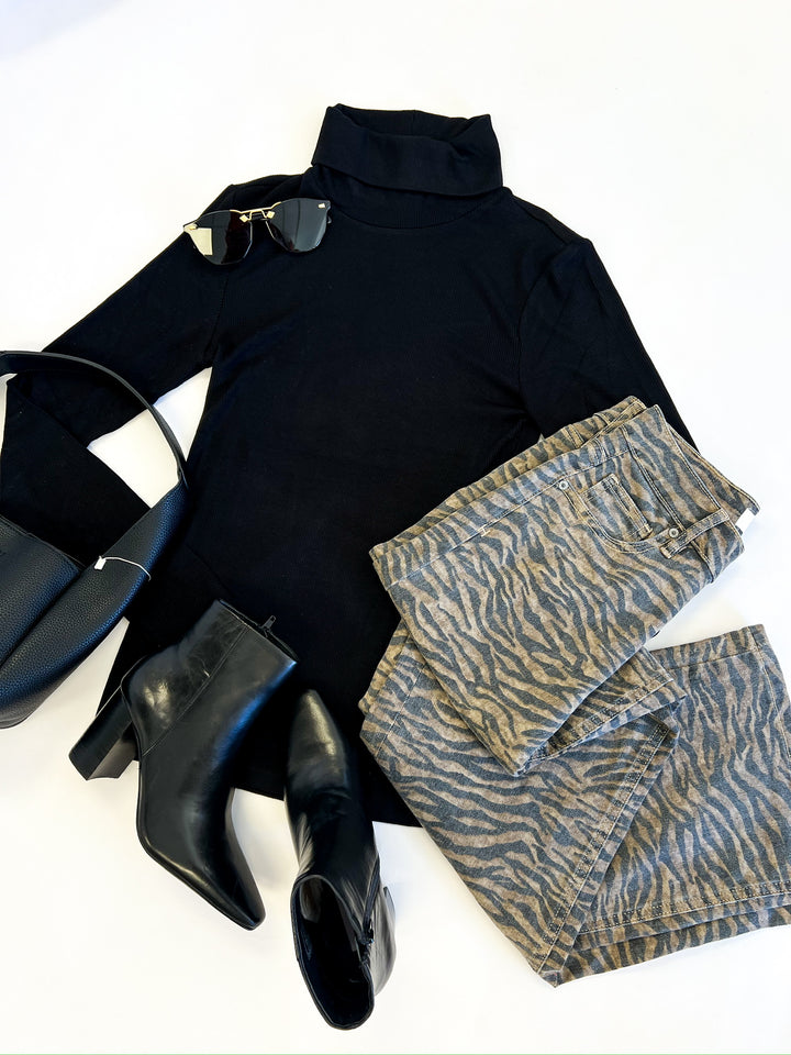 Black Essential Turtleneck